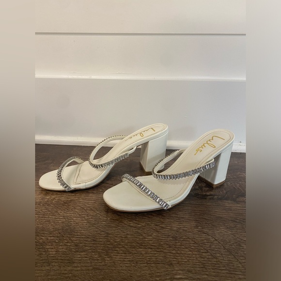 LULU’s Heels - Picture 2 of 8